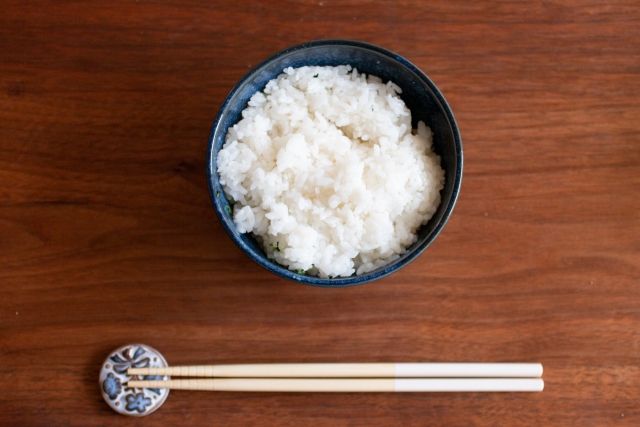 ご飯100gあたりのお米の栄養素とは？